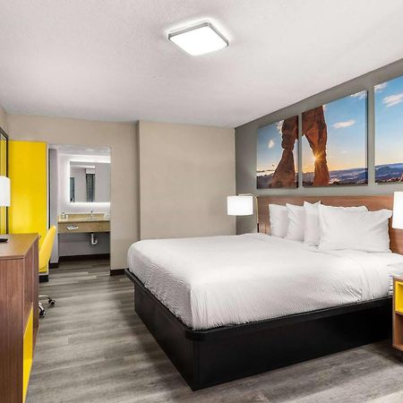 Days Inn By Wyndham Albuquerque Northeast Dış mekan fotoğraf