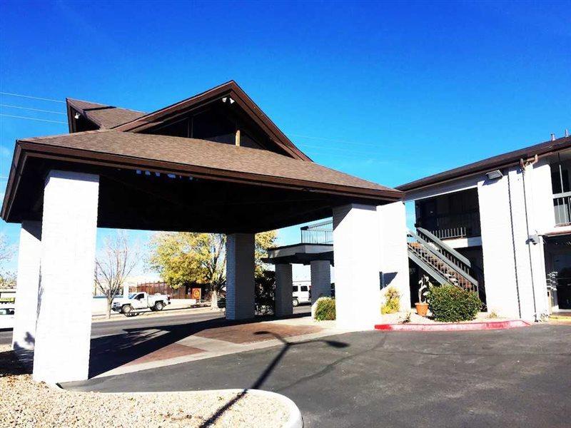 Days Inn By Wyndham Albuquerque Northeast Dış mekan fotoğraf