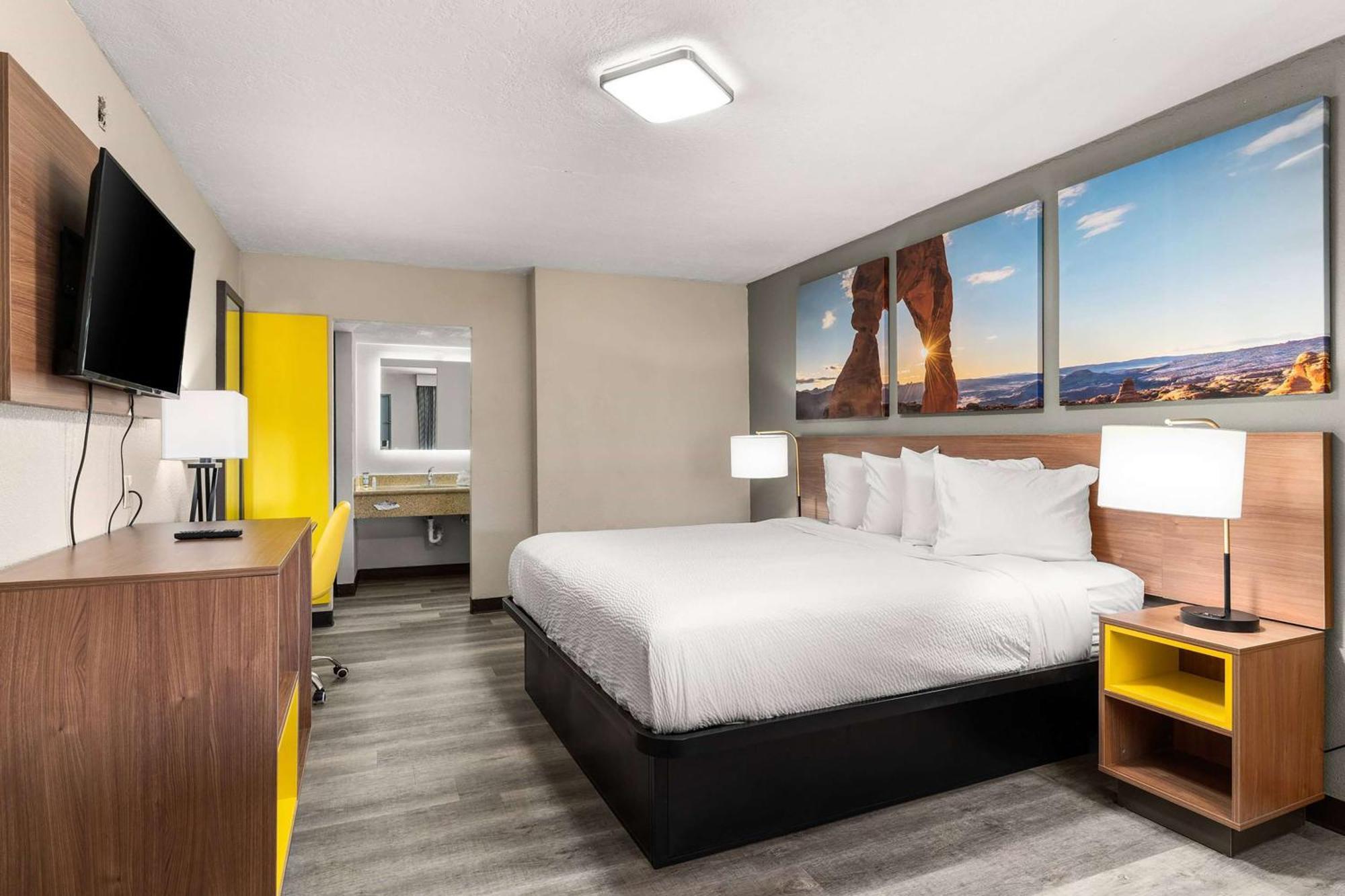 Days Inn By Wyndham Albuquerque Northeast Dış mekan fotoğraf