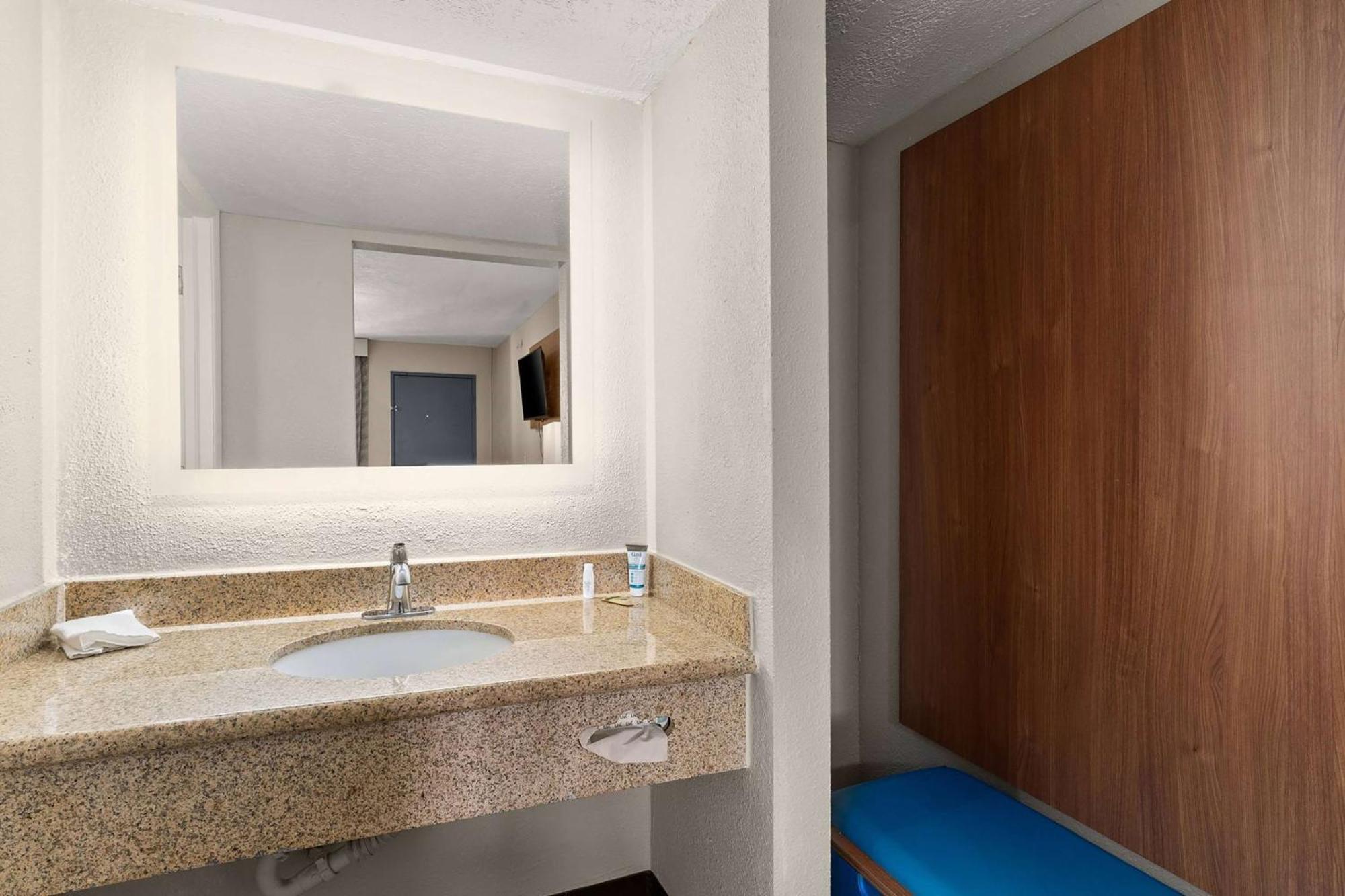 Days Inn By Wyndham Albuquerque Northeast Dış mekan fotoğraf