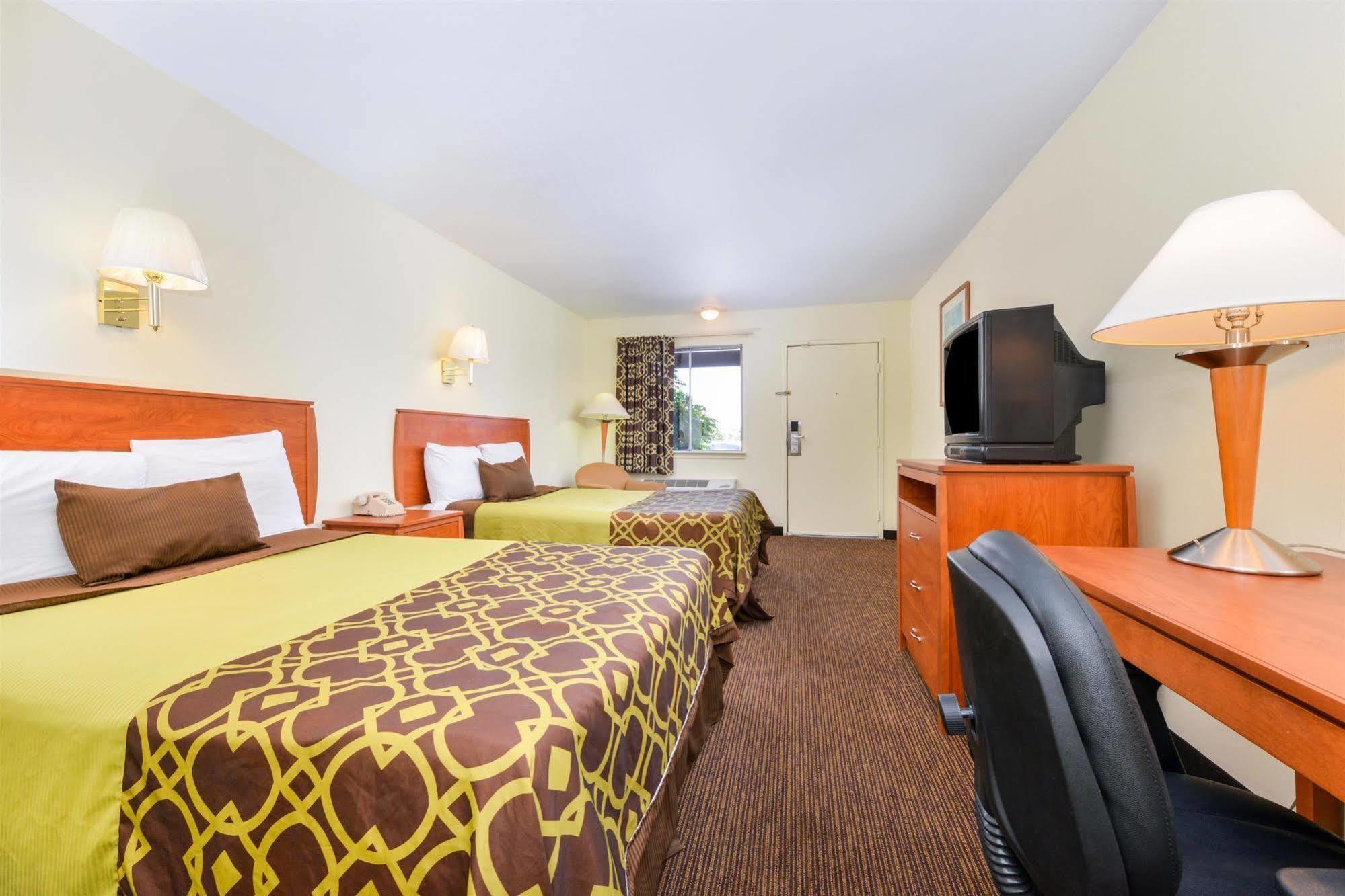 Days Inn By Wyndham Albuquerque Northeast Dış mekan fotoğraf