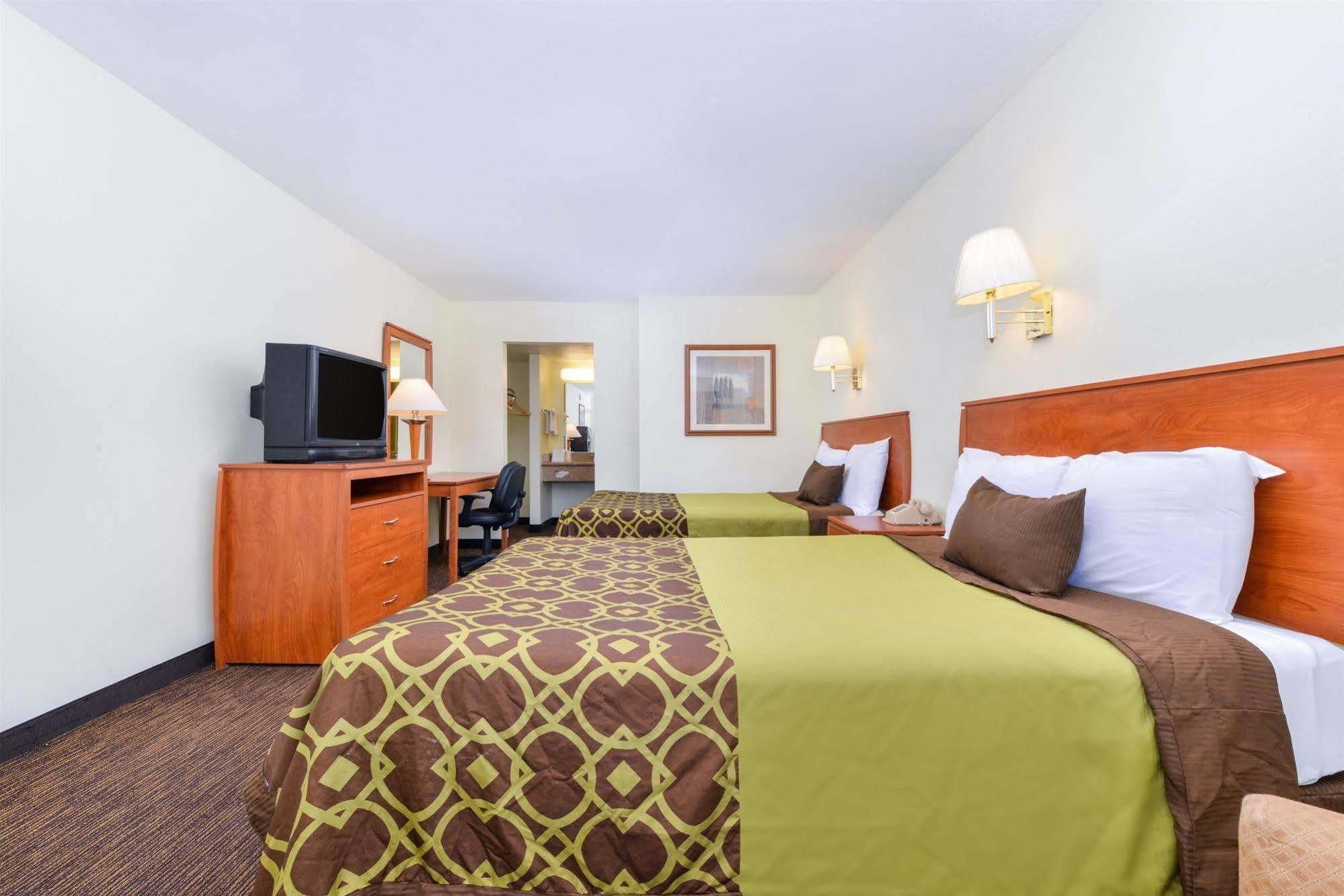 Days Inn By Wyndham Albuquerque Northeast Dış mekan fotoğraf